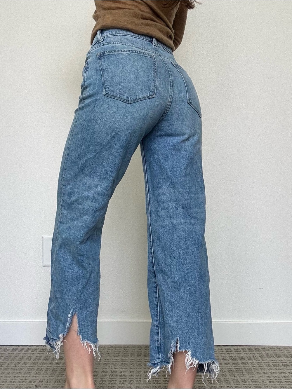 DL1961 Hepburn wide leg jeans Distressed Hem - Picture 5 of 11